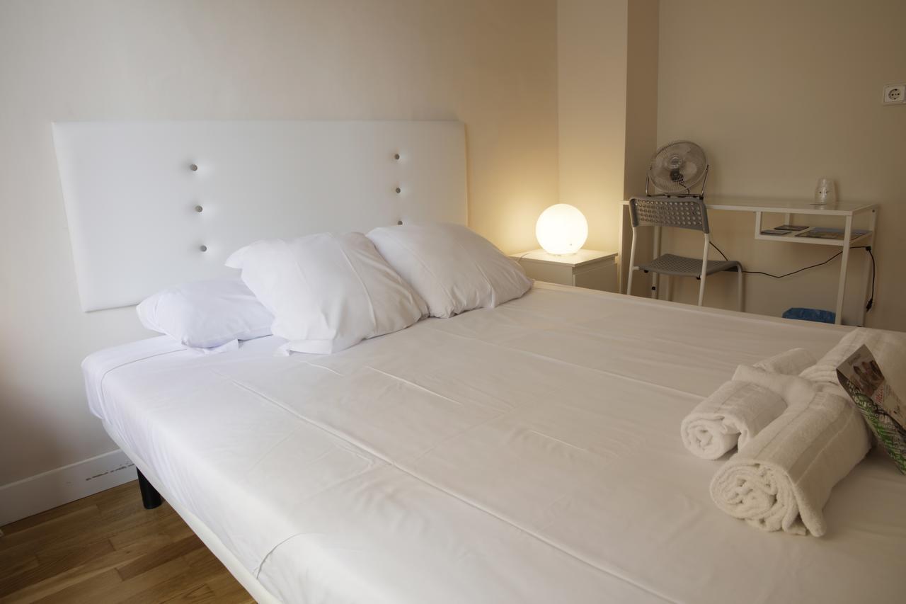 Angel Guimera Rooms & Breakfast Valencia Exteriör bild